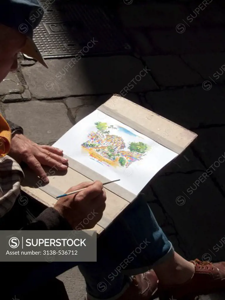 Man making a painting, Barri Gotic, Barcelona, Catalonia, Spain