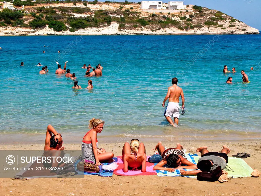 turisti in spiaggia, creta, grecia, europa