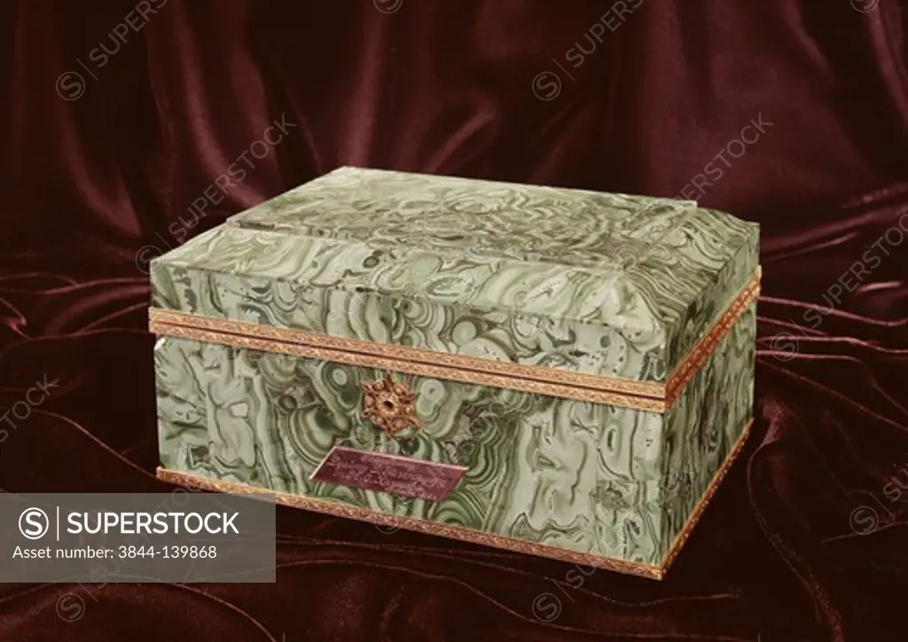 Jewel Box Antique-Jewelry  Malachite