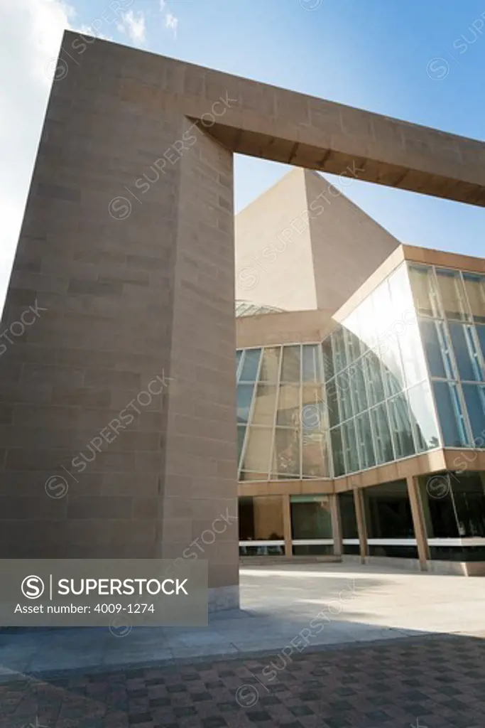 USA, Texas, Dallas, Exterior of Morton H. Meyerson Symphony Center