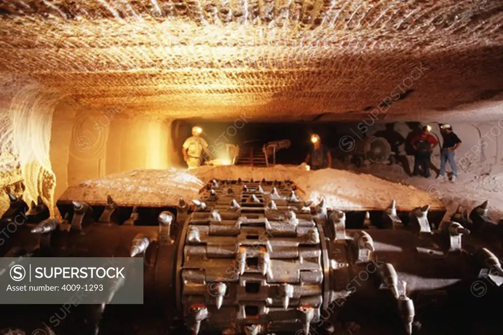 Indonesia, Irian Jaya, Jayawijaya Mountains, Miners working underground at Grasberg mine, gold and copper mine