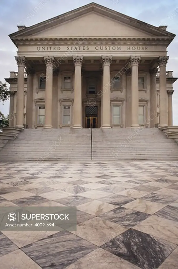 Facade of a government building, U.S. Custom House, Charleston, Charleston County, South Carolina, USA