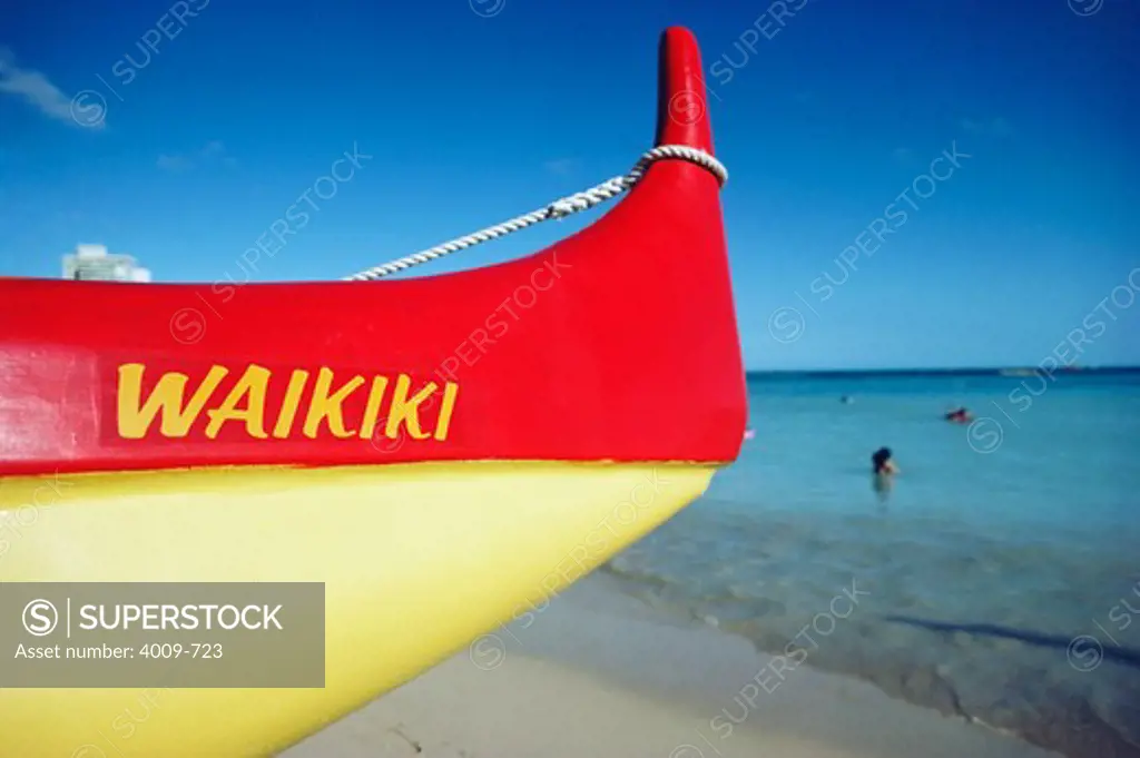 Boat on the beach, Diamond Head, Waikiki, Honolulu, Oahu, Hawaii, USA