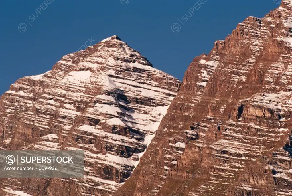 Snow covered mountain peaks, Aspen, Pitkin County, Colorado, USA