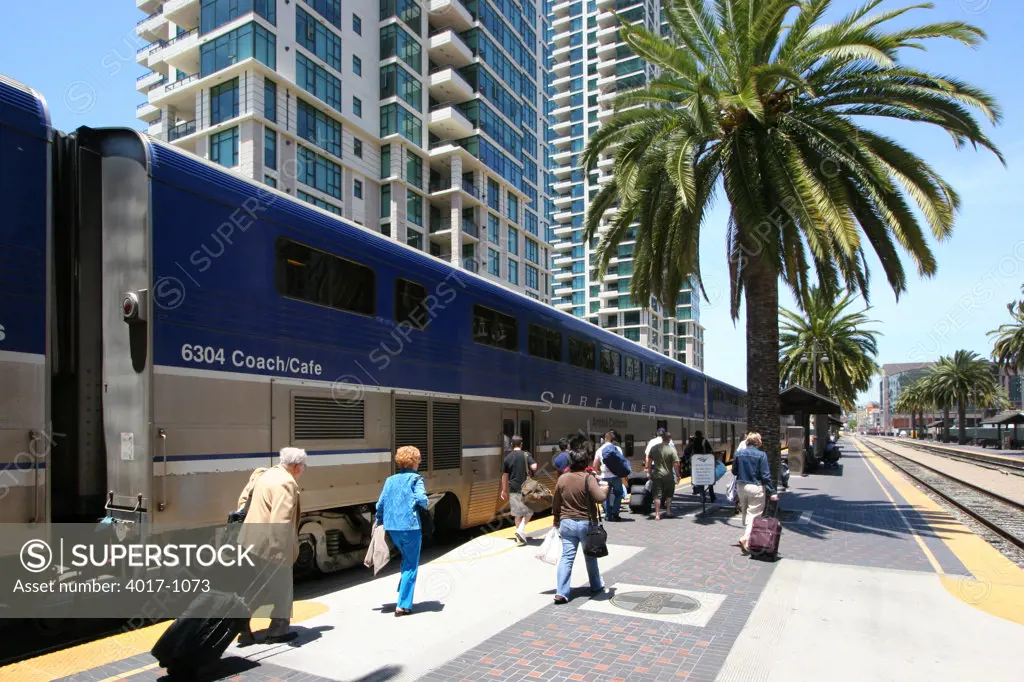 Passengers boarding Amtrak Surfliner, San Diego