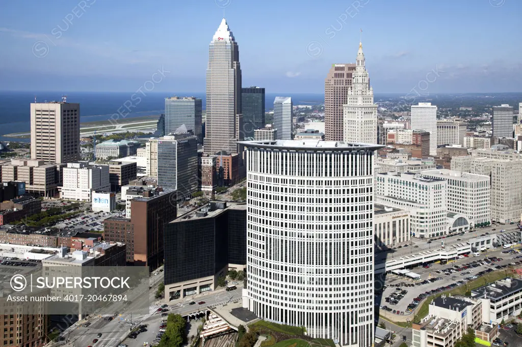 Carl B. Stokes Federal Court House Building and the Cleveland Skyline