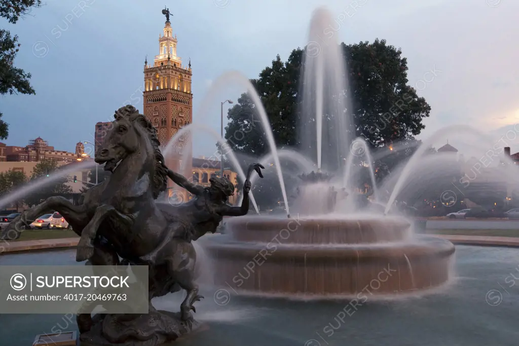 JC Nichols Fountain in the Plaza district of Kansas City, Missouri