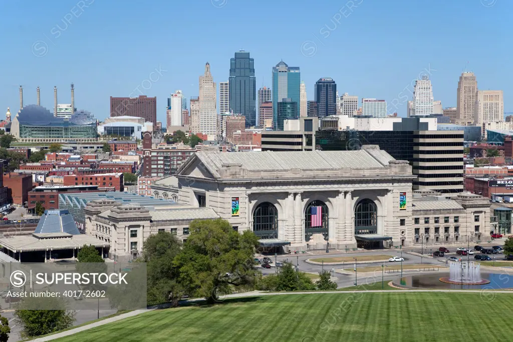 Union Station and the downtown Kansas City, Missouri, USA