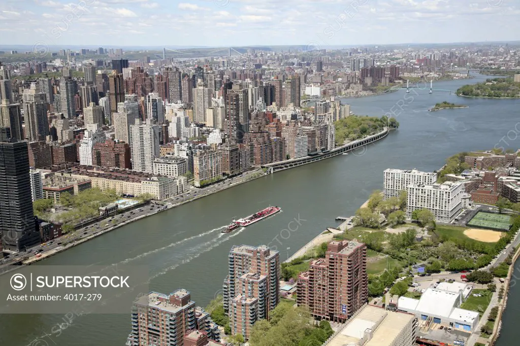 USA,   New York State,   New York City,   Cityscape of Manhattan and East River