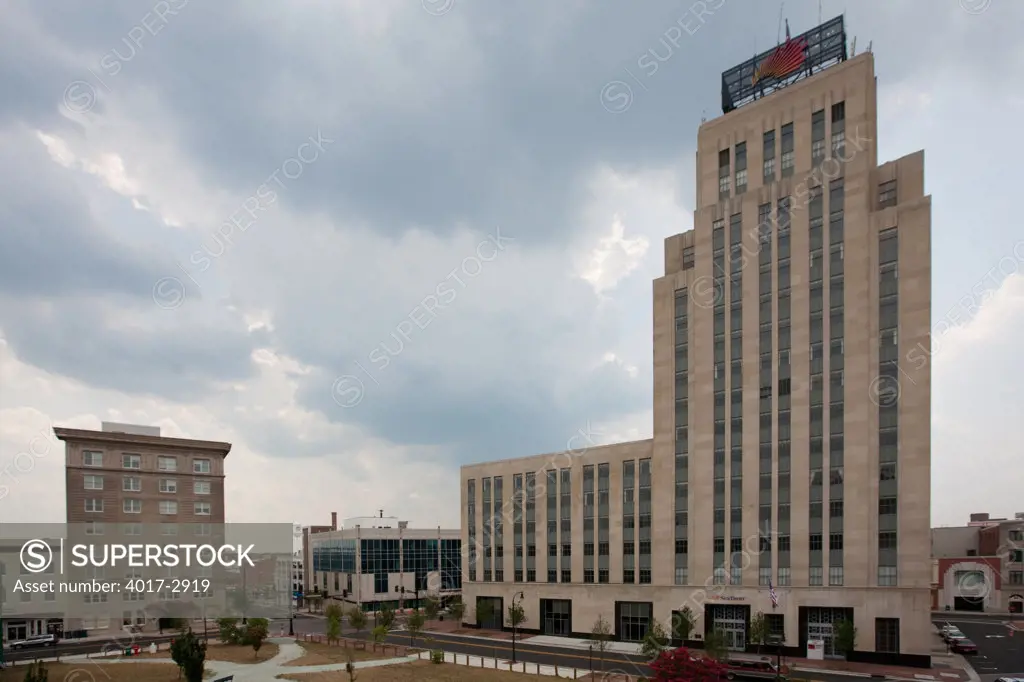 Buildings in a city, Sun Trust Bank, Durham, North Carolina, USA