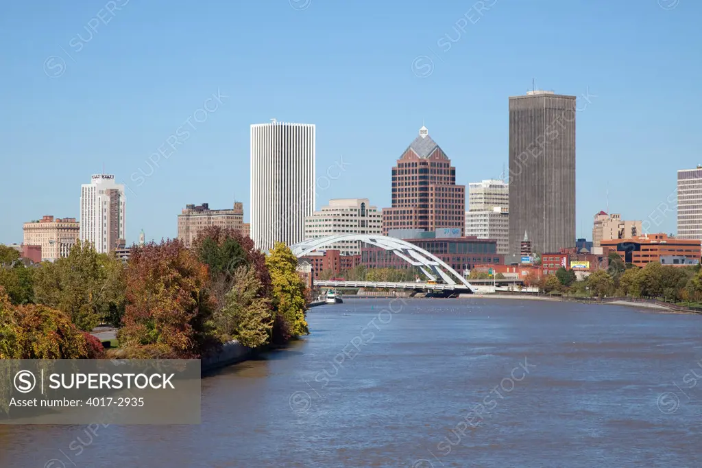 Bridge in front of downtown buildings, Anthony Douglas Bridge, Genesee River, Rochester, New York State, USA