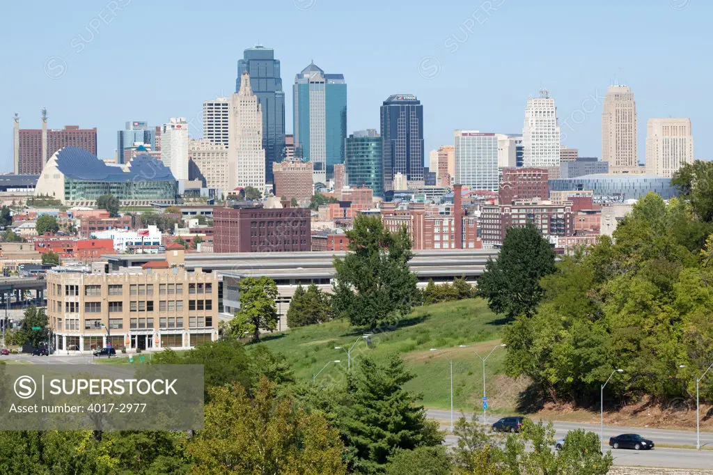 View of downtown Kansas City and the Crossroads Arts District from Penn Valley Park, Missouri, USA