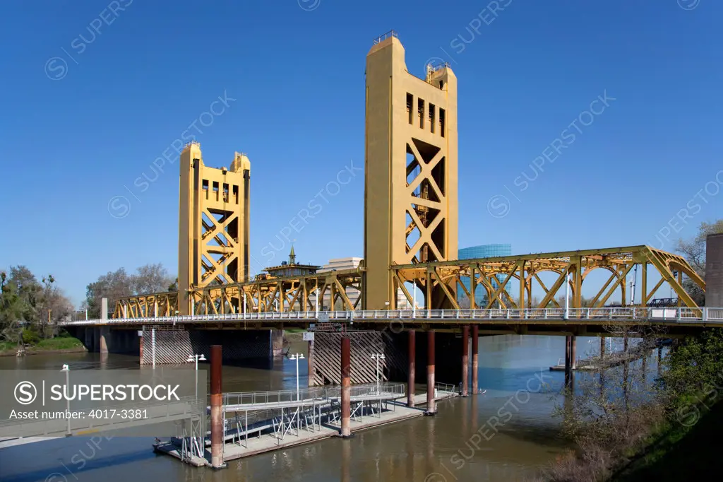 Tower Bridge over the Sacramento River, Sacramento, California