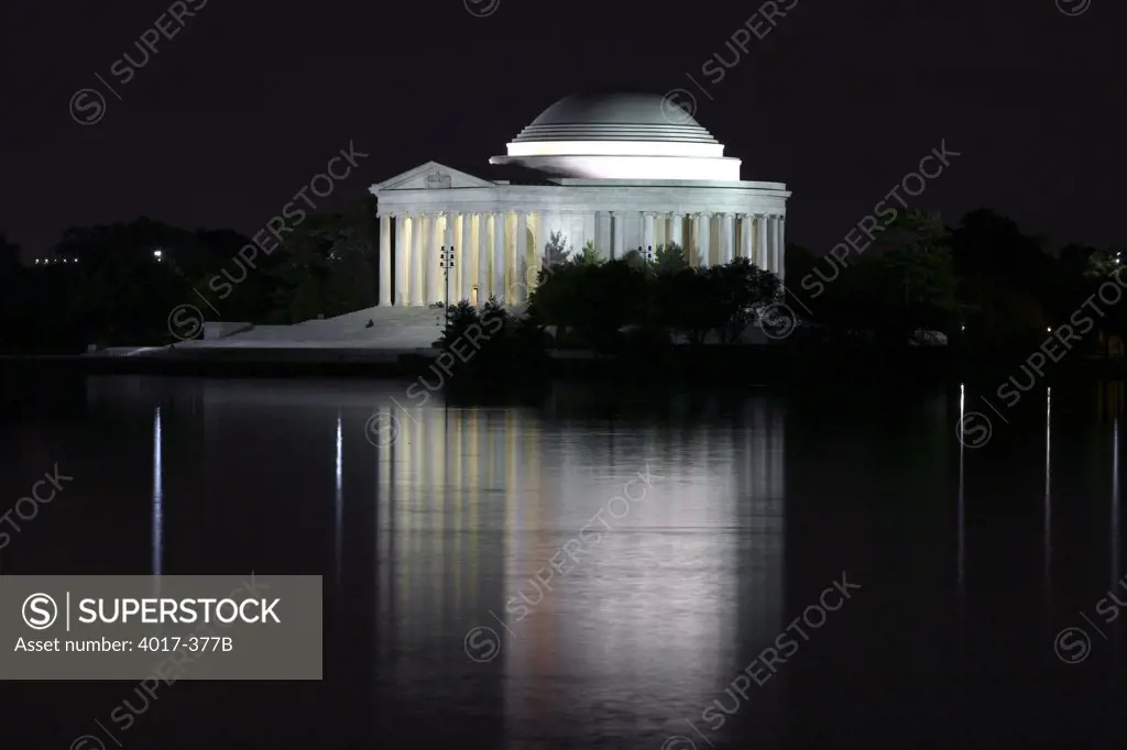 USA,   Washington,   DC,   Jefferson Memorial illuminated at night