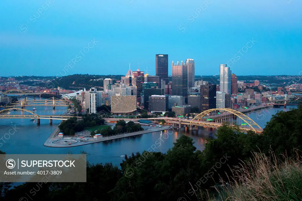 USA, Pennsylvania, Pittsburgh, Downtown Skyline from Point of View Park