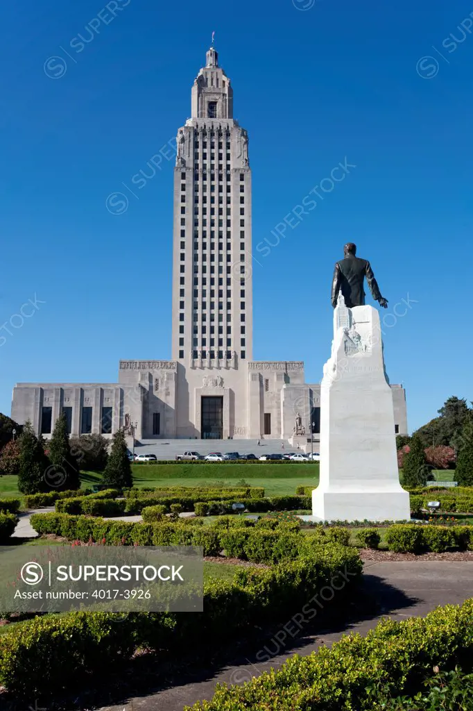 Louisiana State Capitol Building with The Governer Hury Long Statue, Baton Rouge, Louisiana