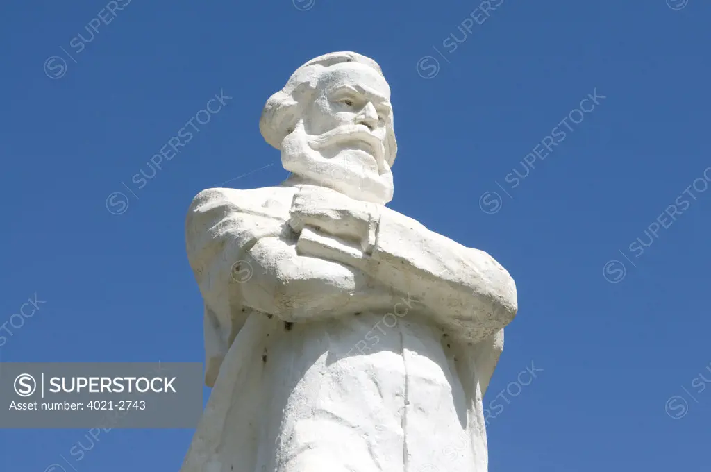 Kyrgyzstan, Bishkek, Statue of Marx