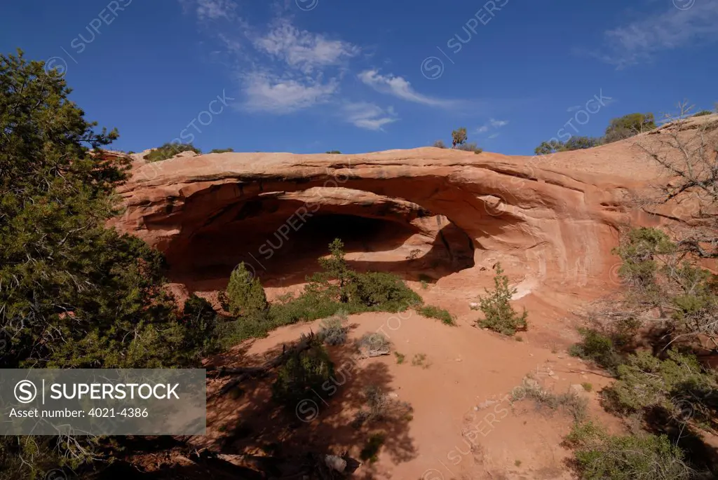 Giant natural arches at Arches National Park, Moab, Utah, USA