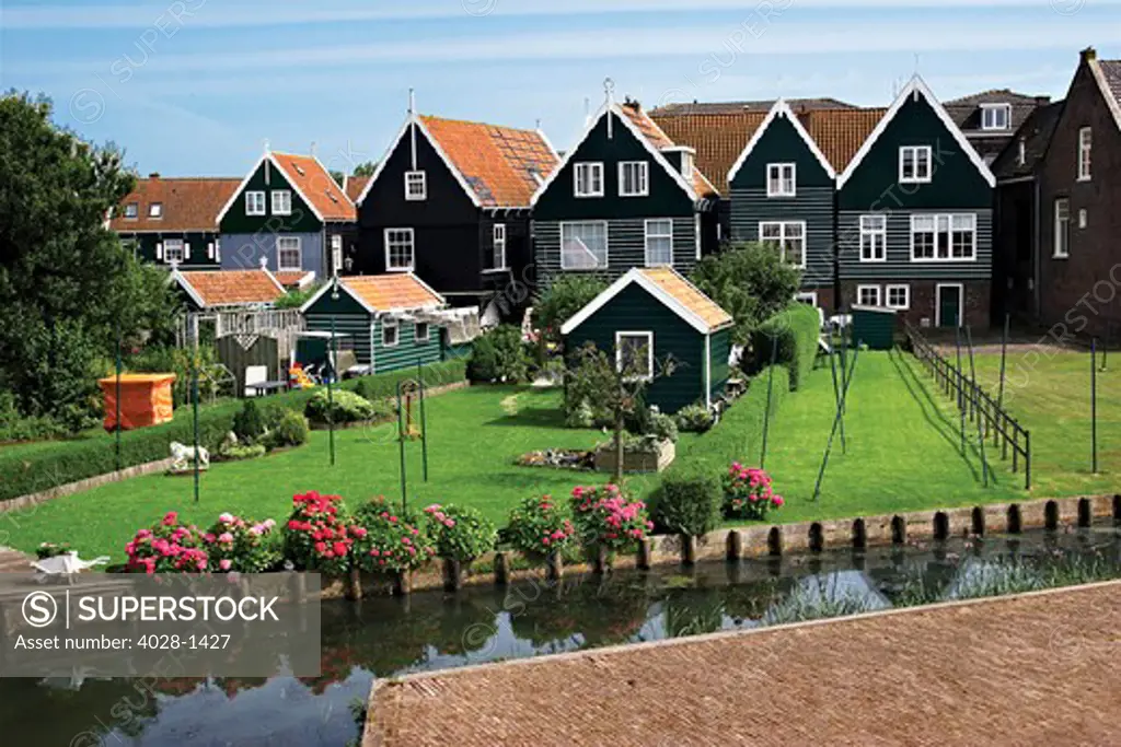 Netherlands, Edam-Volendam, Homes and canals of Volendam.