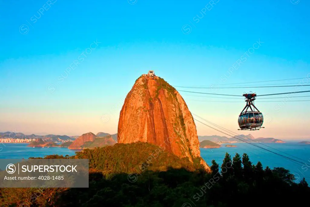 Brazil, Rio De Janeiro, cable car goes to Sugar Loaf Mountain.