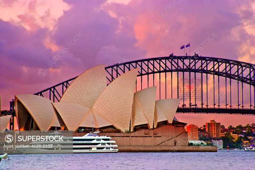Australia, Sydney, New South Wales, Sydney harbor Bridge and Sydney Opera House at Sunset