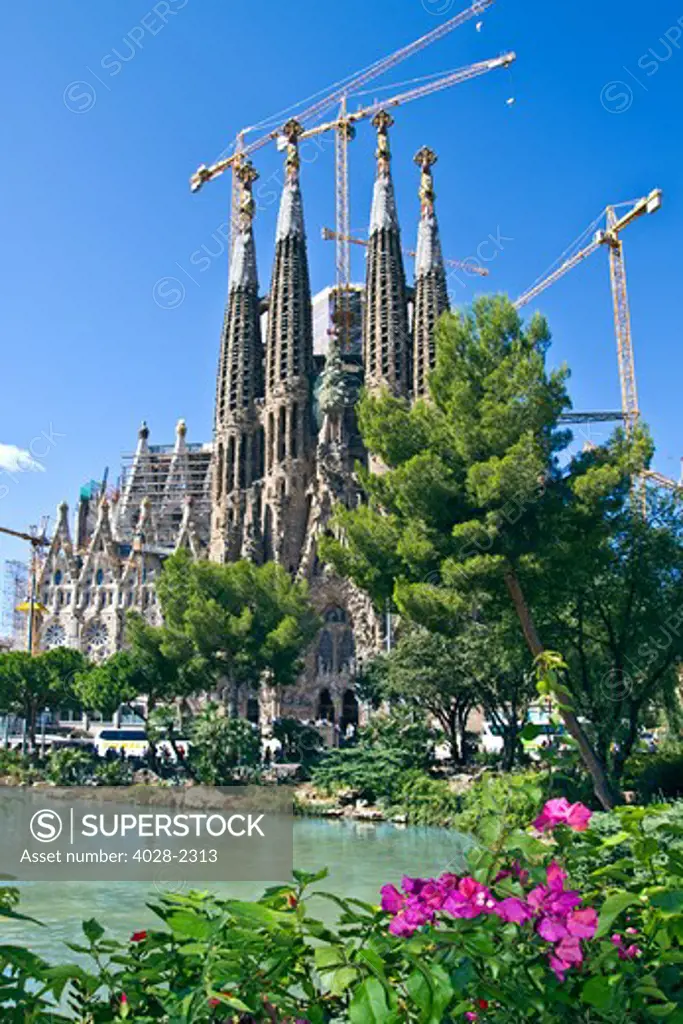 Spain, Catalonia, Barcelona, Sagrada Familia, Nativity facade (Gaudi architect)