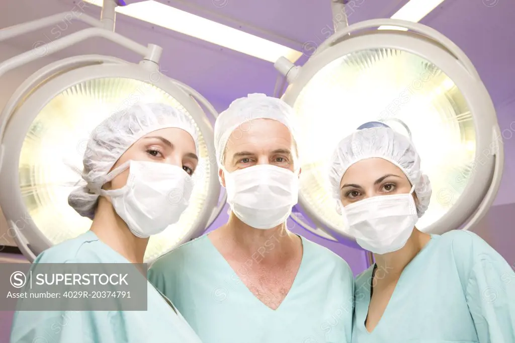 A team of surgeons