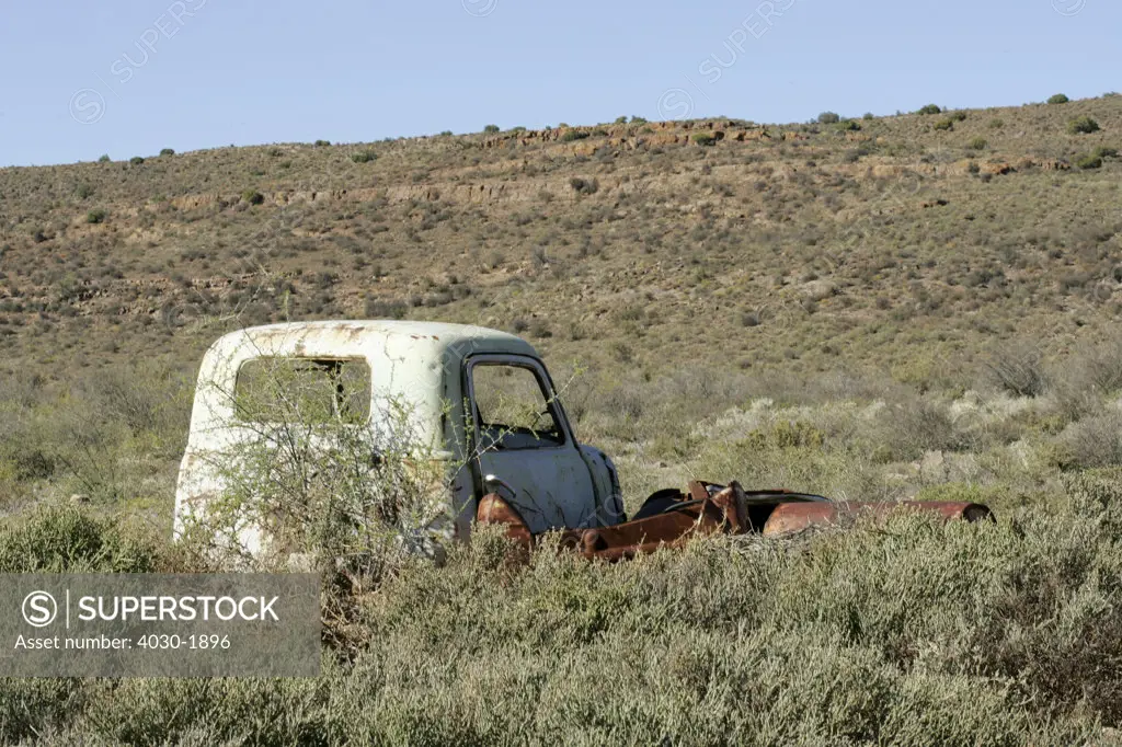 Abandoned Car, Sanbona Wildlife Reserve, Warmwaterberg, Little Karoo, Route 62, Western Cape, South Africa, Africa
