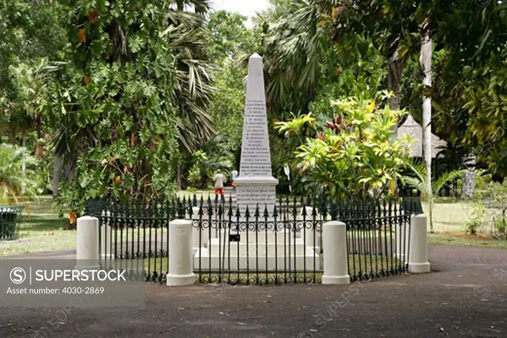 The Lienard Obelisk, commemorating the adventurer and natural scientist Francois Lienard de la Mivoie, Sir Seewoosagur Ramgoolam Botanical Gardens, Mauritius