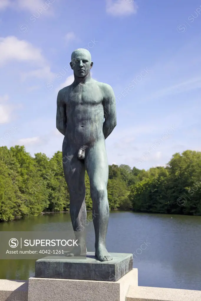 Norway, Oslo, Vigeland Sculpture Park, Standing Man by Gustav Vigeland, bronze