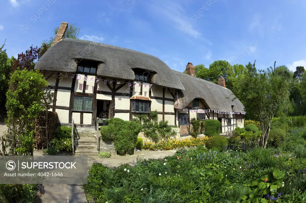 Facade of a cottage, Anne Hathaway's Cottage, Stratford-Upon-Avon, Wilmcote, Warwickshire, England