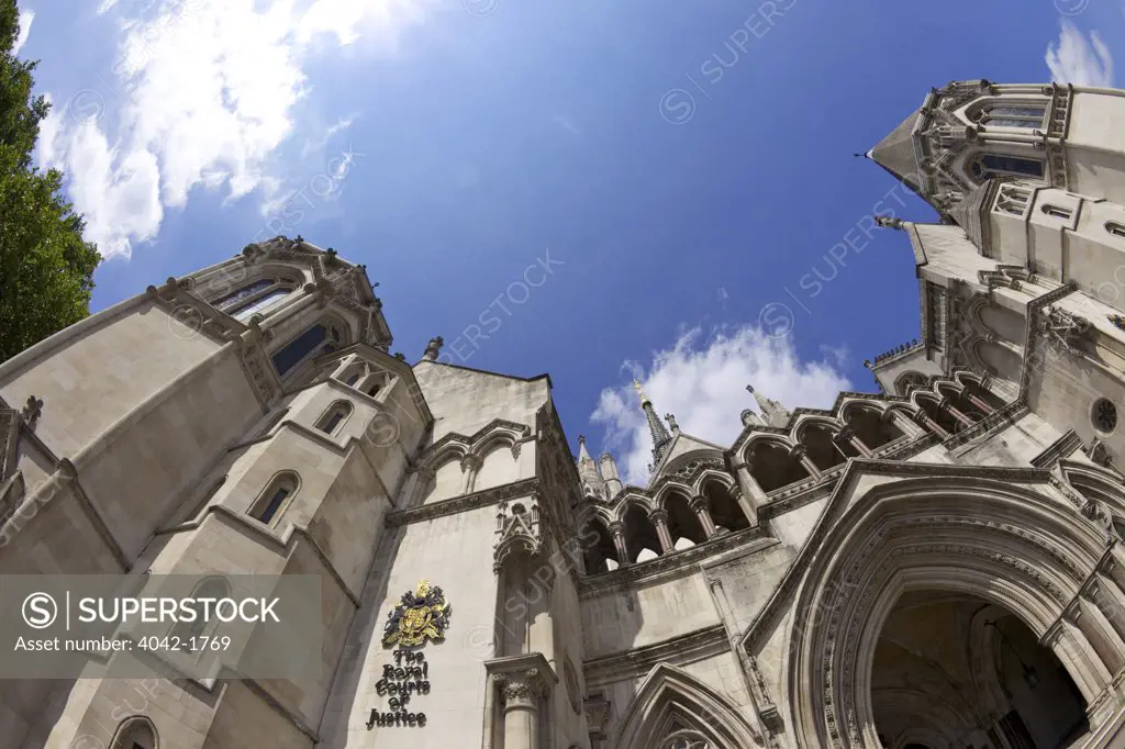 UK, England, London, Royal Courts of Justice, Low angle view of facade