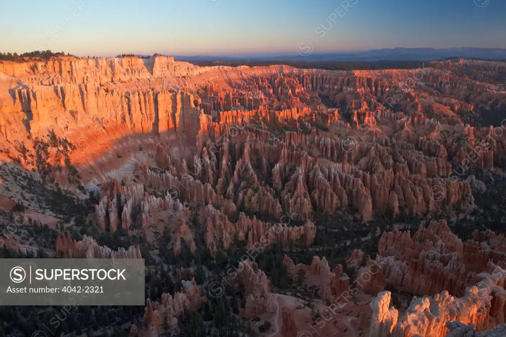 USA, Utah, Bryce Canyon National Park, Sunrise from Bryce Point