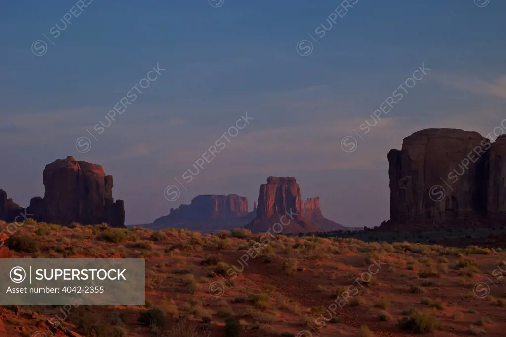 USA, Utah, Monument Valley Navajo Tribal Park at dawn