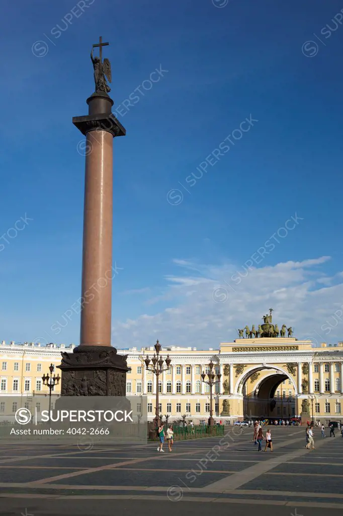 Alexander Column and General Staff Building in Palace Square, St. Petersburg, Russia