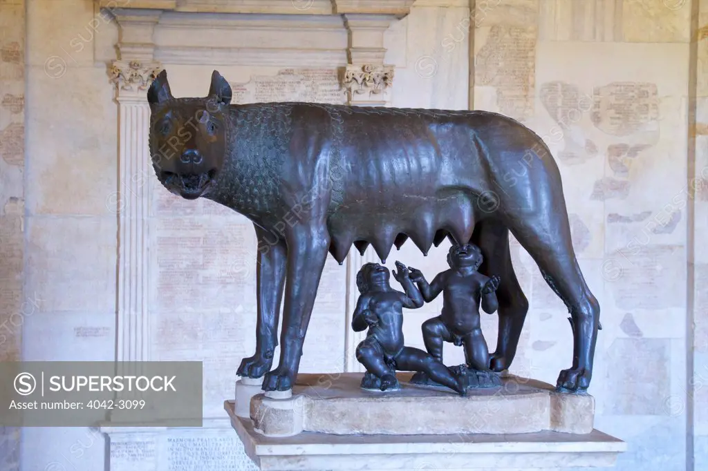 Bronze statue of she-wolf with Romulus and Remus, Palazzo dei Conservatori, Capitoline Museum, Rome, Italy