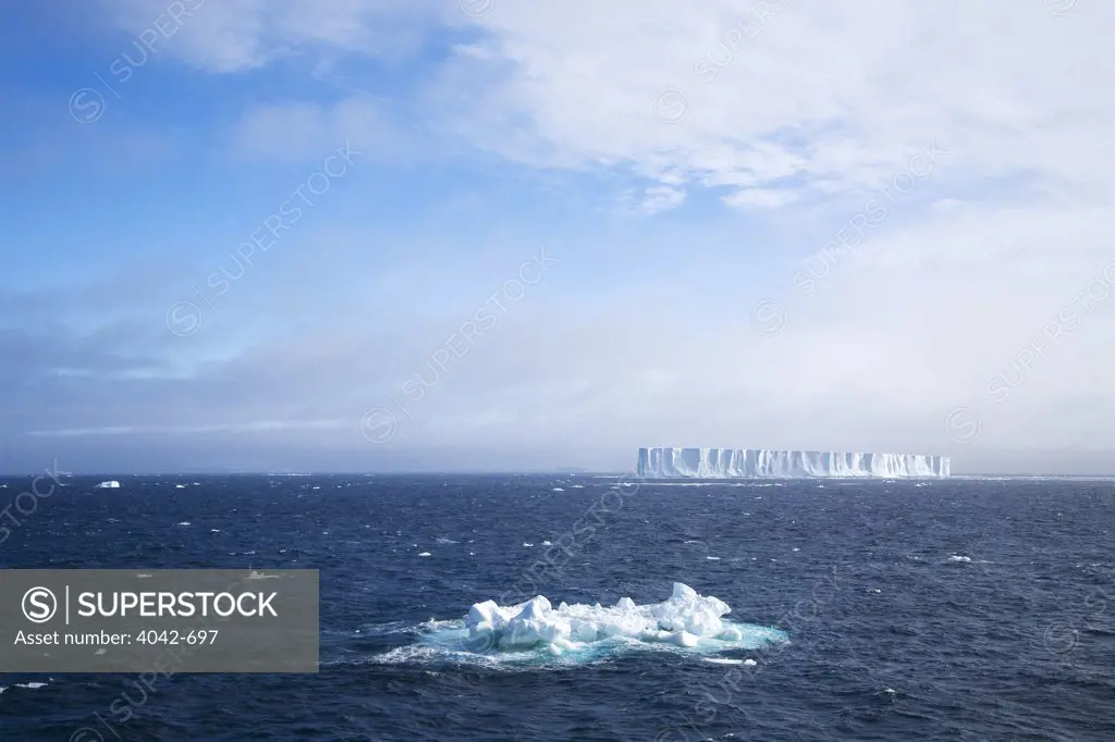 Tabular icebergs in the ocean, Weddell Sea, Antarctic Peninsula, Antarctica