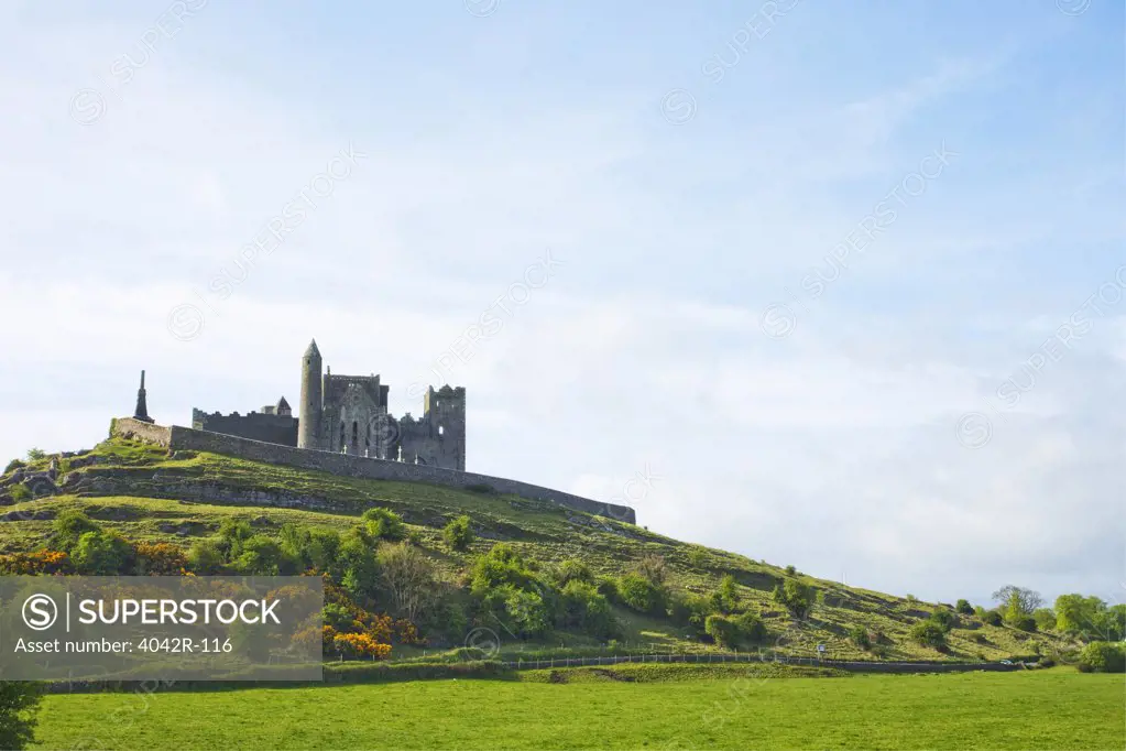 Ruins of a castle on a hill, Rock Of Cashel, Cashel, County Tipperary, Munster, Republic of Ireland