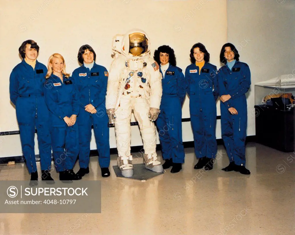 First Class of Female Astronauts who completed training in 1979. L-R: Shannon Lucid, Margaret Rhea Seddon, Kathryn, Sullivan, Judith Resnik, Anna Fisher, and Sally Ride.