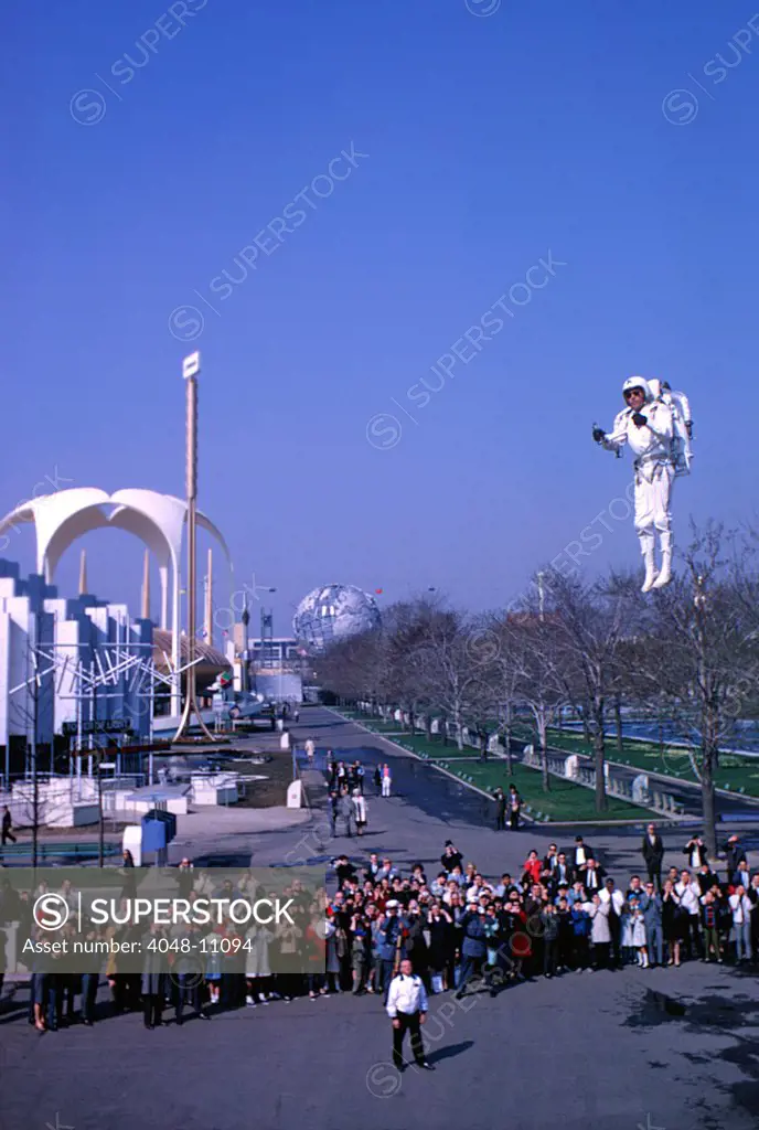 Bell Aviation's Rocket Pack demonstrated at the 1964 World's Fair, Flushing Meadow Park, Queens, New York City. Photo: John G. Zimmerman Archive / courtesy Everett Collection