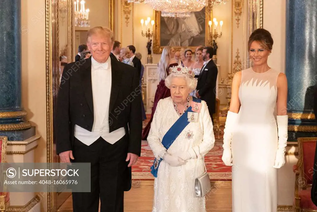 President Donald Trump and First Lady Melania Trump with Britains Queen Elizabeth II, June 3, 2019, before the state banquet, Buckingham Palace  (BSLOC_2019_6_210)