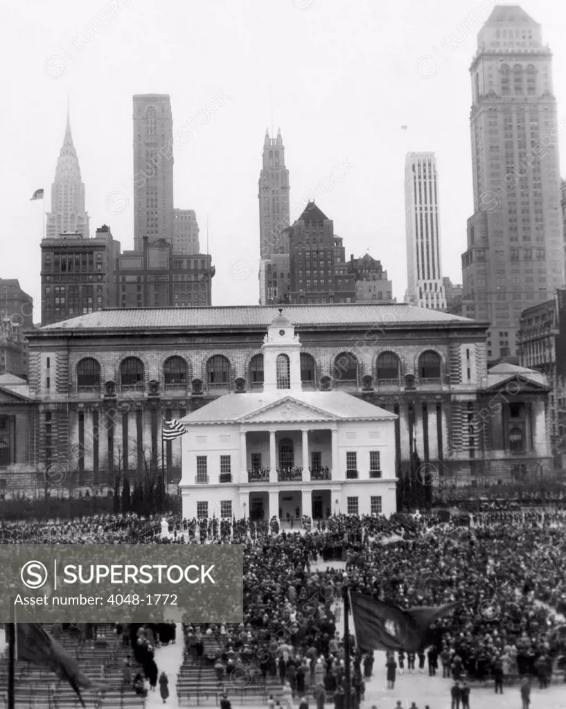 New York's observance of George Washington's bicentennial: a re-enactment of Washington's first Presidential inauguration. Bryant Park, New York City, April 30, 1932