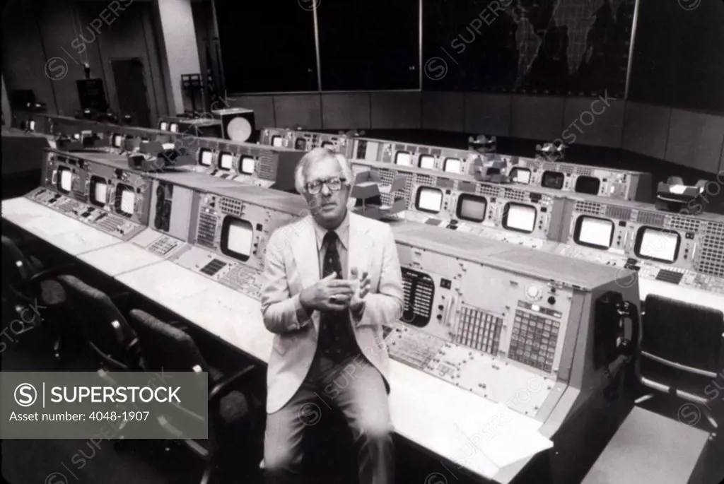 Ray Bradbury at NASA control room, 1979.