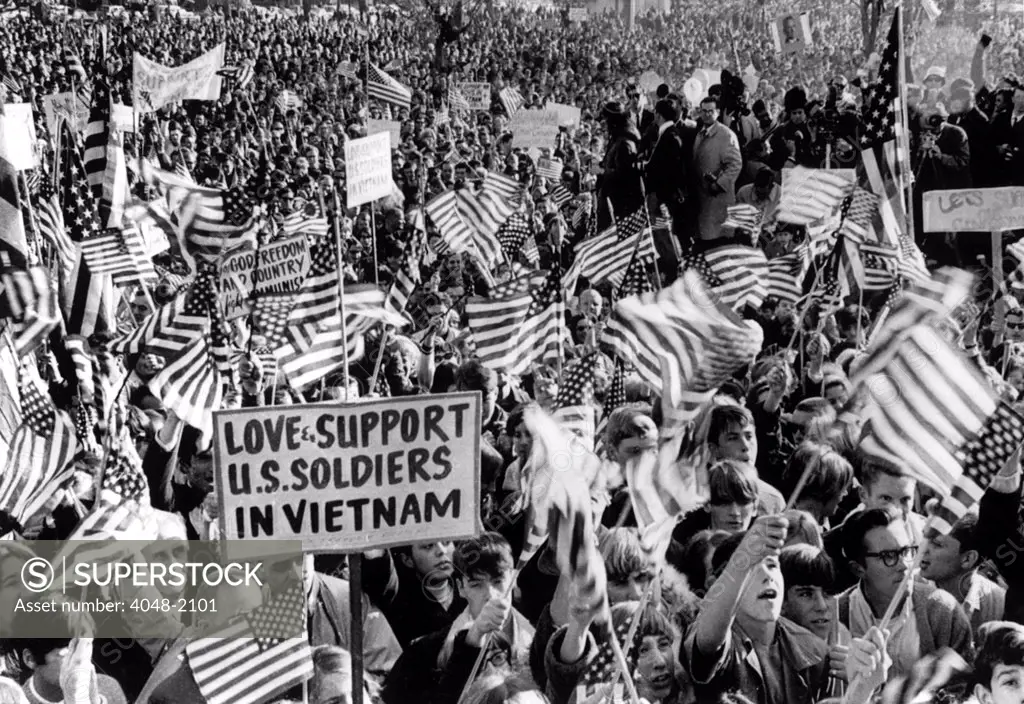 Vietnam War Supporters ('Anti-Demonstration Demonstration'), Wakefield, MA, 10/29/67