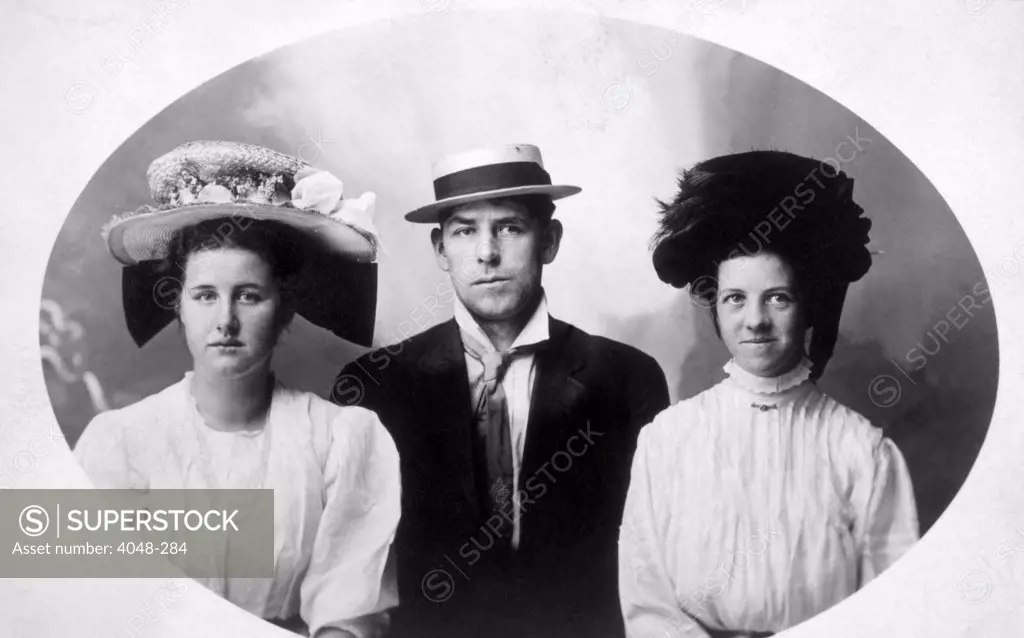 Hat styles, circa 1909. Photo: Courtesy Everett Collection