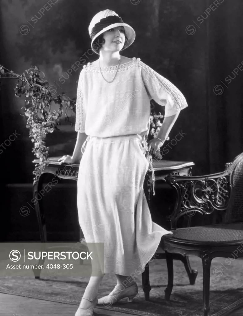 White silk knit dress for early morning or afternoon wear, 1923. Photo: Courtesy Everett Collection