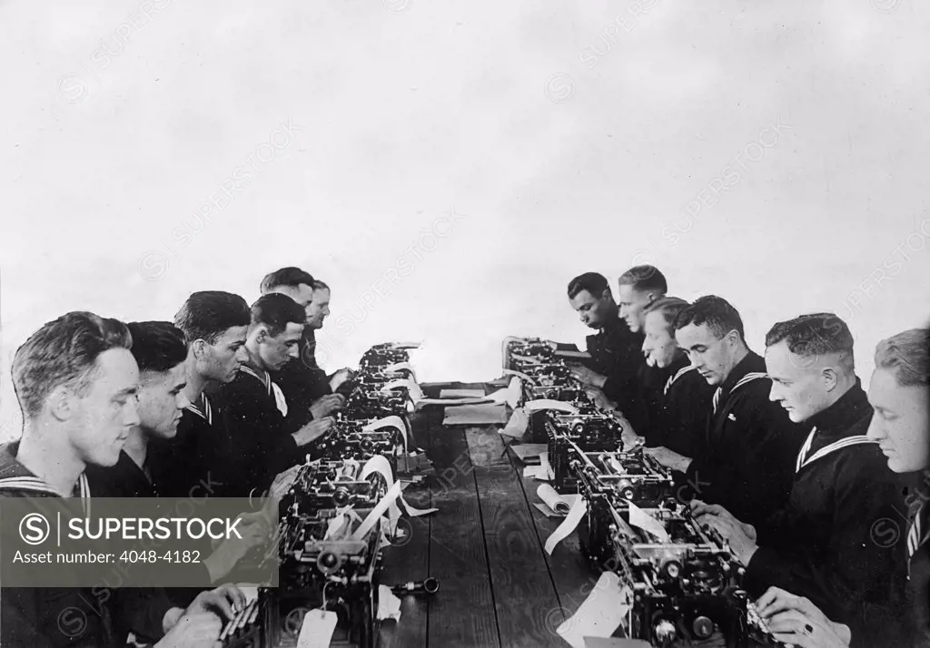 Great Lakes Naval training station radio class, circa 1909-1920