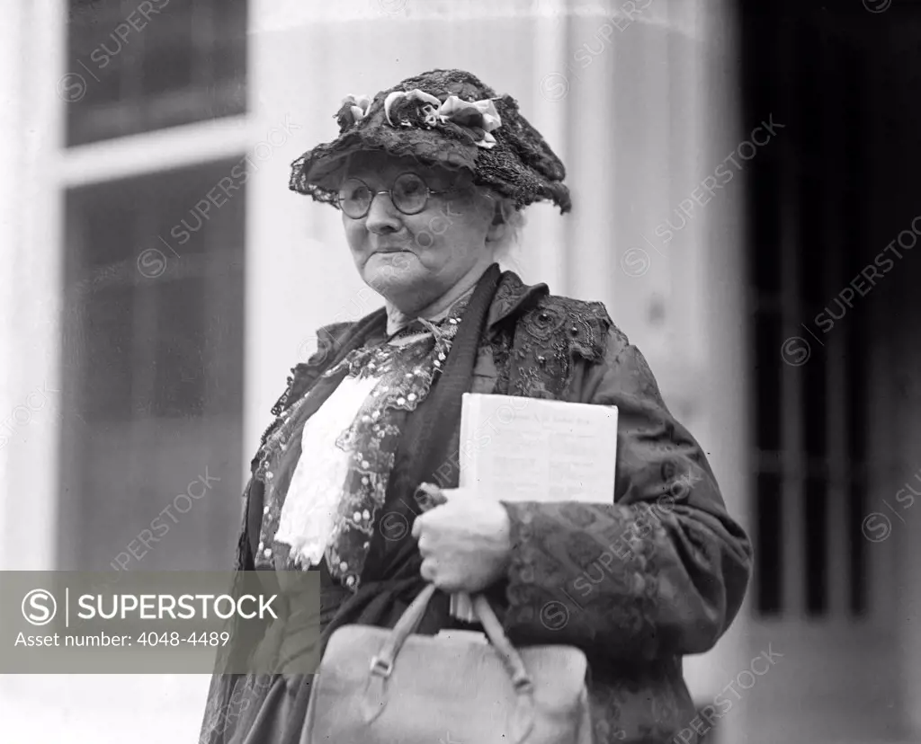 Mother Jones. Mary Harris Jones, at the White House, Washington, DC. photo September 26, 1924