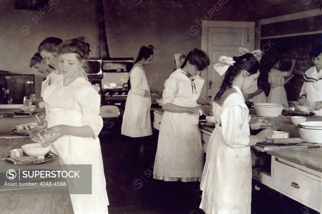Domestic Science class in Horace Mann School. Tulsa, Oklahoma, Lewis Hine photograph, 1917