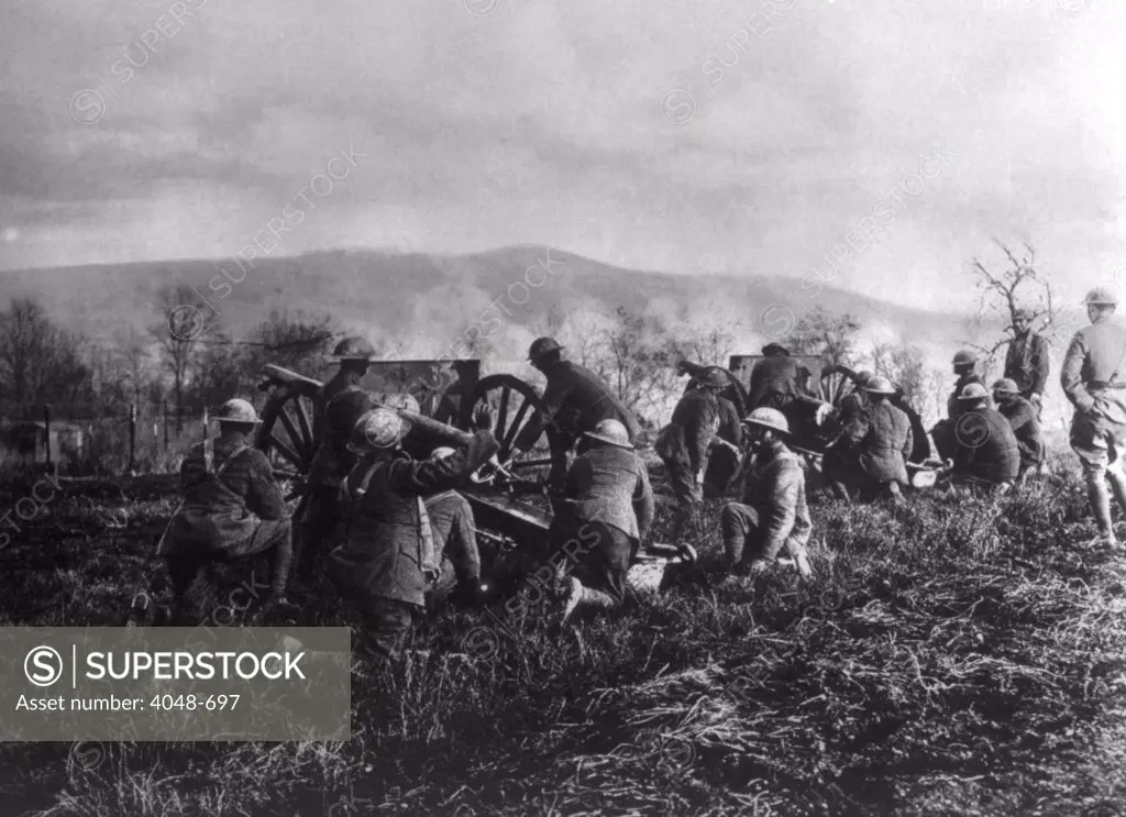 World War I, American 'colored' troops of the 351st Field Artillery, 92nd Division, firing in maneuvers at Maidieres, Mousson, U.S. Signal Corps photograph, 1918